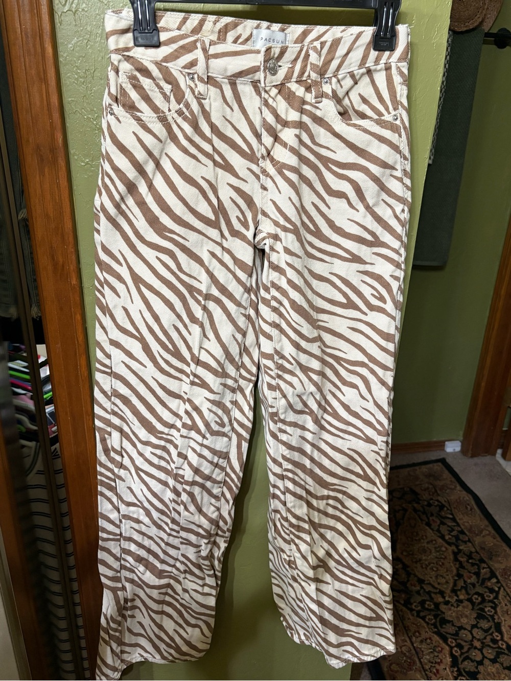 PacSun Zebra-Print Flare Leg Pants in Cream and Brown Sz 23